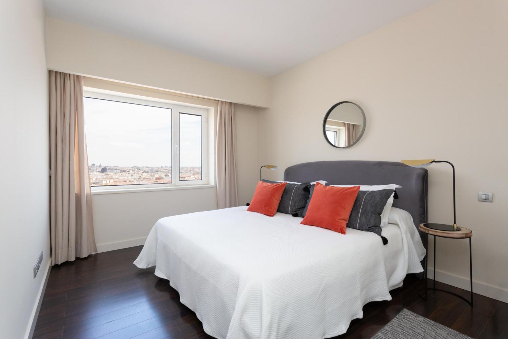 Impresionante Apartamento En Edificio De Lujo Selton Plaza Espana Apartment Madrid Bagian luar foto